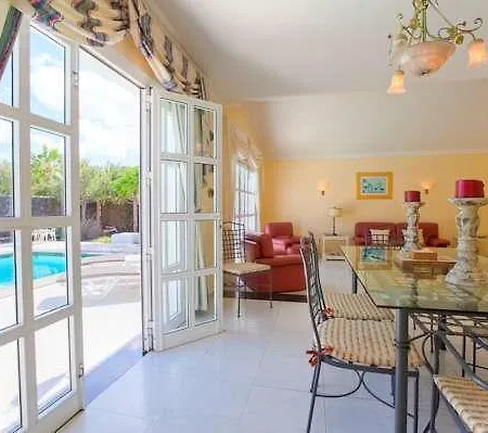 Holiday home Cantua